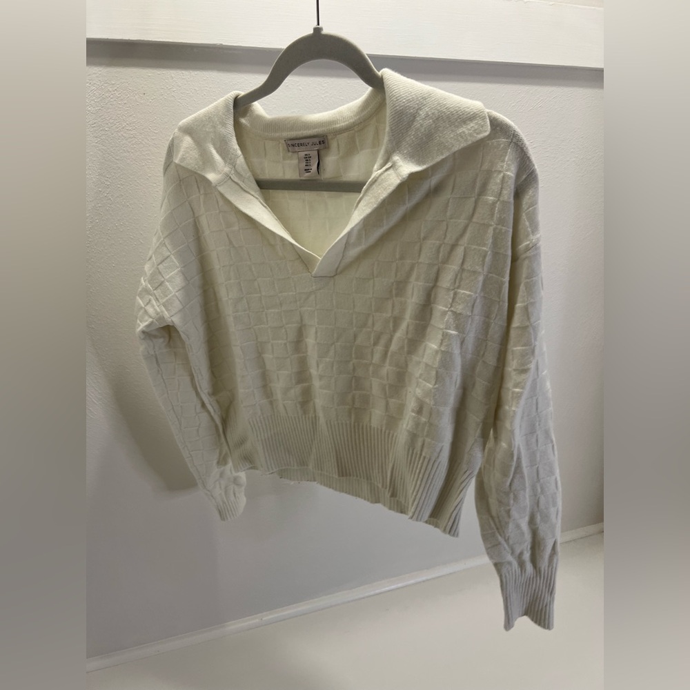 Sincerely Jules V-Neck Sweater - Picture 5 of 6